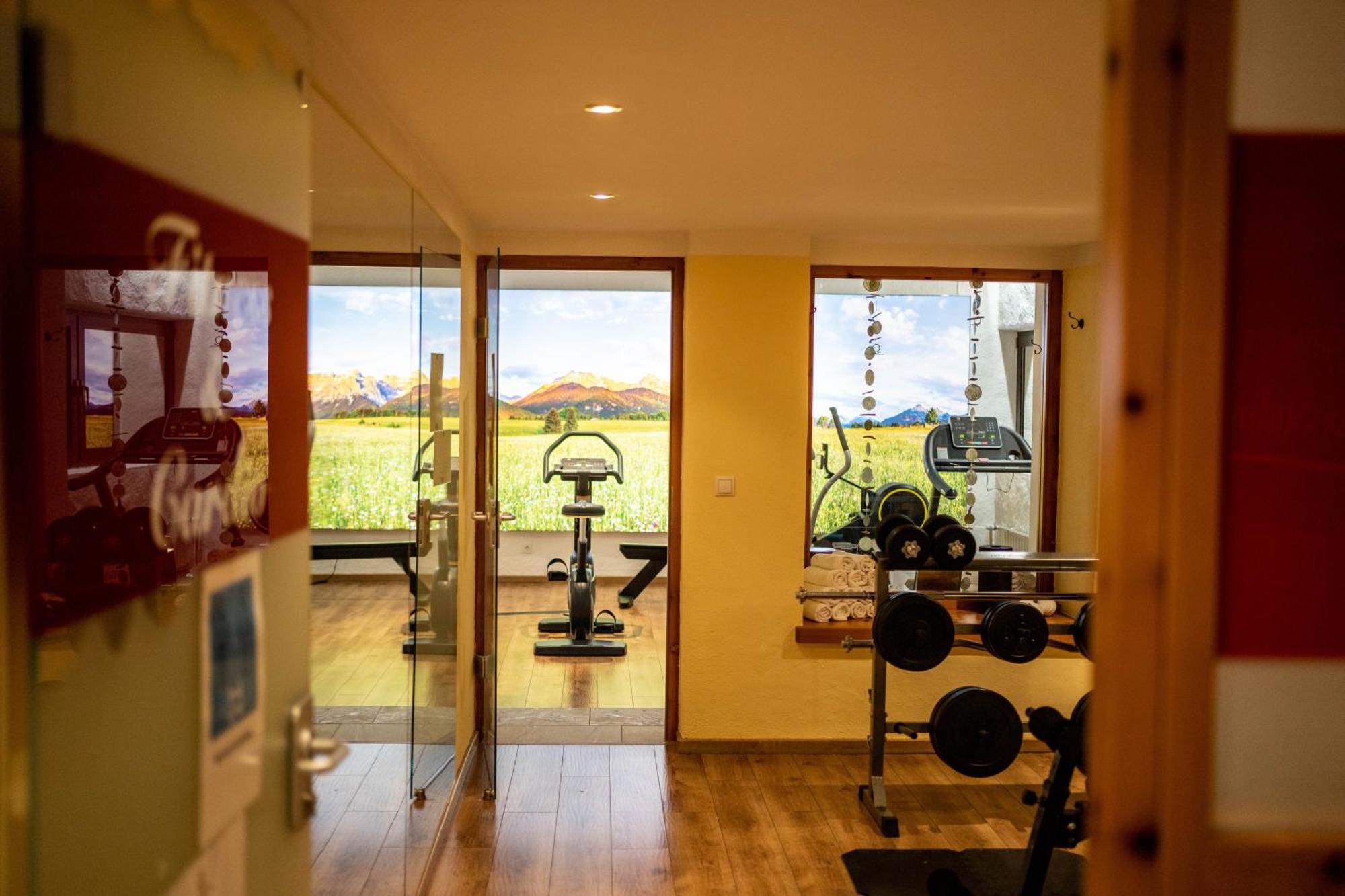 Parkhotel Wallgau 4 Sterne Superior Alpenjuwel Mit Spa Genuss, Golf & Wellness In Der Karwendel-Region Tradition Trifft Eleganz Im Stilvollen Rueckzugsort Exterior foto